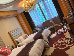 -长沙钦天·悦酒店(万家丽广场高桥北地铁站店)