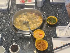 -一席地·本地鸡窝·杭帮鸡火锅(萧山银隆百货店)