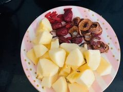 水果-四更周店烤乳猪