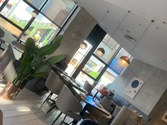 -必胜客(武汉欢乐谷店)