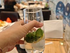 -东方红海鲜百汇(国际大厦店)