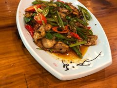 -雪乡阁东北农家菜(颛桥约好休闲街店)