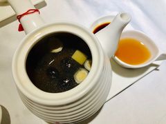 海椰皇炖乌鸡-尚一汤 广东炖汤(金桥国际店)