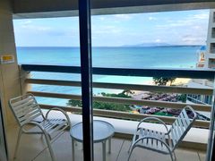 -Rizzan Sea Park Hotel Tancha Bay室内游泳池