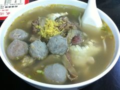 牛丸牛杂汤-华威达牛庄(黄埔大道西店)