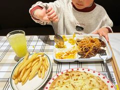 -菲滋意式餐厅(富阳东方茂店)