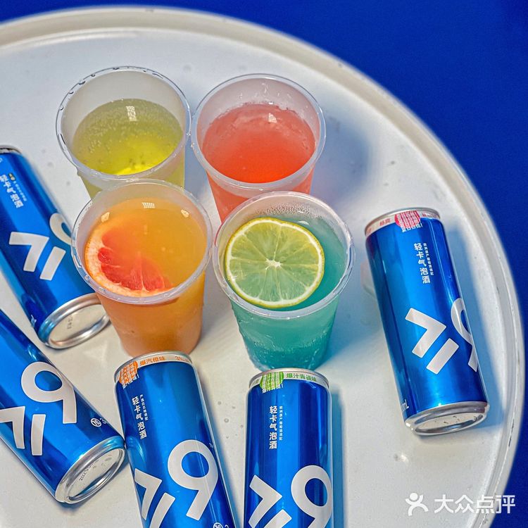 成都🔵这罐克莱因蓝【宝藏气泡酒】怒囤一冰箱