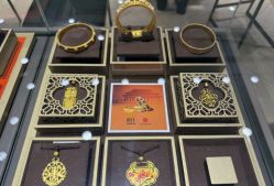 -周生生Chow Sang Sang(新世界店)