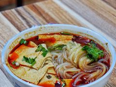 -老字号杨坡红油米线腊汁肉夹馍(东四道巷店)