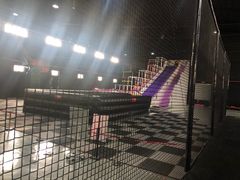 -嘿哟动霸CHUA·新潮玩运动娱乐中心·蹦床滑冰团建乐园