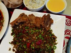 -吴记酱骨炖菜馆(西大直街店)