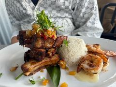 -Fish Hopper