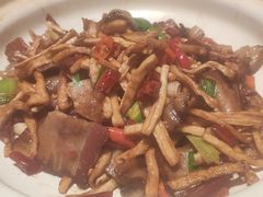 -鸽子侯·家宴·平价海鲜(市图书馆店)