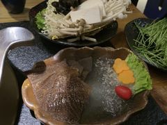 -湊湊火锅·茶憩(南京东路悦荟店)