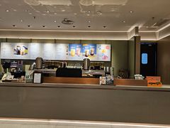 -星巴克臻选(上海中环广场2F店)