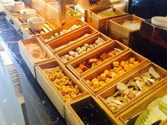 自助取餐区-上海丽笙精选海仑宾馆·莫赛克餐厅