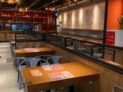 大堂-渝是乎酸菜鱼(龙旗购物中心店)