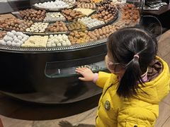 -Laderach 莱德拉(上海环贸iapm店)