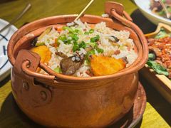 铜锅牛肝菌焖饭-一坐一忘云南菜(卓悦中心)