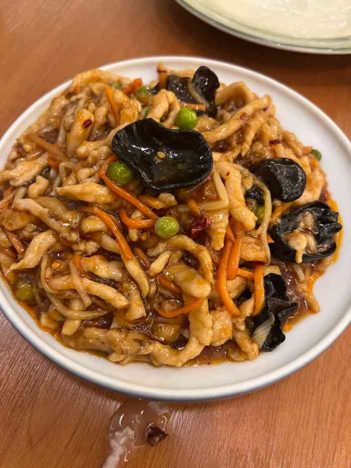 老昌春饼(中央大街店)-"这家老昌在中央大街也算是旅游区吧,本来要.