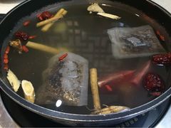 滋补锅底（大）-一叶一世界•素食餐厅(环球中心店)