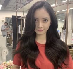 -MODEL'S HAIR