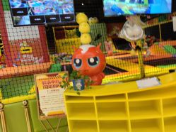 -蹦蹦跳跳(新奥购物中心店)