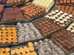 -Laderach 莱德拉(上海环贸iapm店)