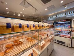 面包甜点陈列柜-BreadTalk面包新语·烘焙蛋糕(东方宝泰广场店)