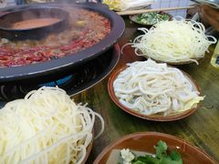 -黄潇洒老火锅(九眼桥宏济巷店)