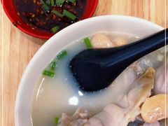 -雷祖芳老妈蹄花店