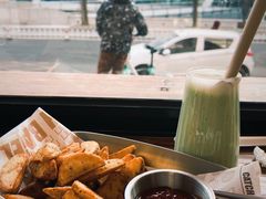 -Catch Bagel(芳草地店)