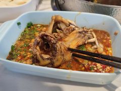 -蛙两只美蛙鱼头火锅(恒茂店)