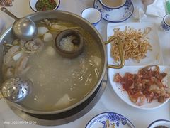 -朴小妹人参鸡汤火锅(长白山万达店)