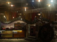 -老牌坊云南鱼豆花火锅(爱建店)