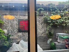 -毛辣果·贵州红酸汤牛肉火锅(西单店)