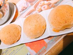 酥皮焗叉烧包-添好运点心专门店(深水埗店)