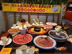 -香佰里鲜货火锅(佳乐金街店)