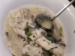 -严记小天府酸菜鱼(西四路店)