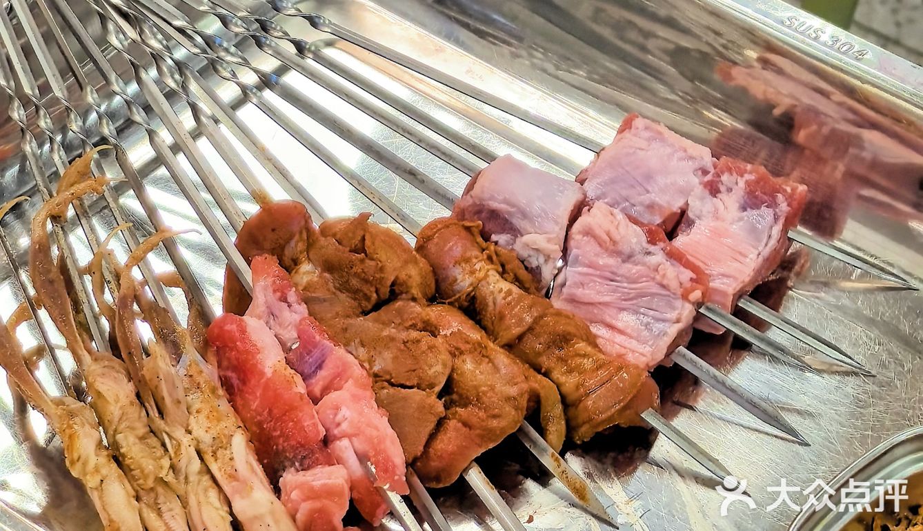 我要大声告诉你们 我又挖到了一家宝藏店，可以吃到啤酒锅