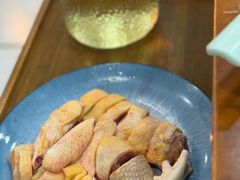 -老何家后安粉·糟粕醋海鲜火锅(三亚湾椰梦长廊店)