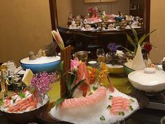 -半岛翡丽海鲜自助餐厅(观风亭店)