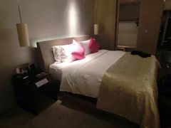 iphone_upload_pic-深圳皇庭V酒店