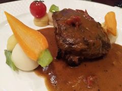 -香格里拉鱼跃地中海西餐厅·牛排披萨