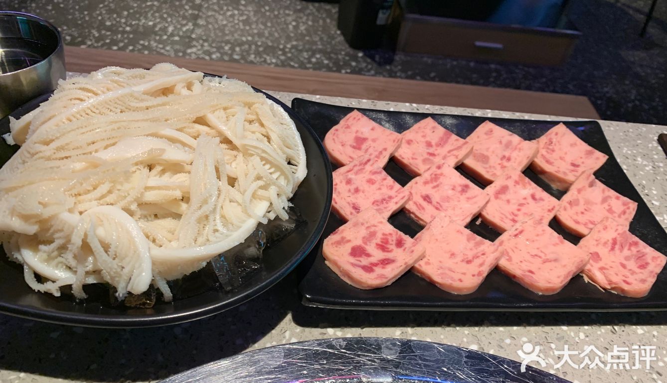 一家动次打次的火锅店