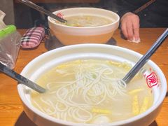 招牌过桥米线-陳生記米线·始于1989(武林店)