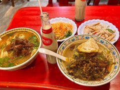 -金杨拉面王小吃面馆·牛三宝面·红烧牛肉粉