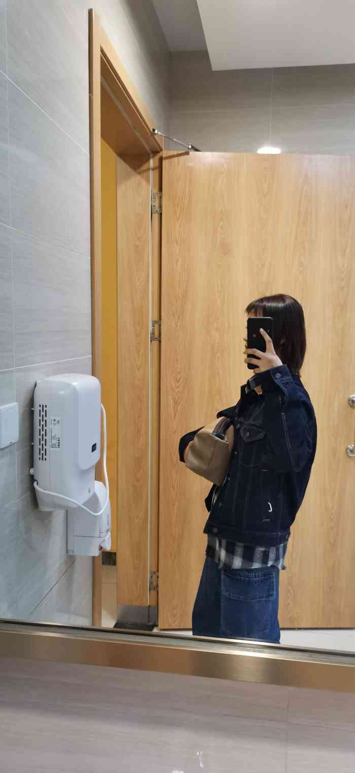 木尚护肤造型(长阳店)-"【项目】染发在am剪发很多年了,最终选.