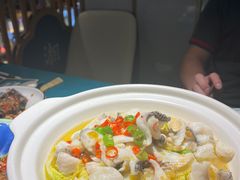 -呷湘厨·鱼汤捞饭·剁椒鱼头·辣椒炒肉(国家会展中心店)