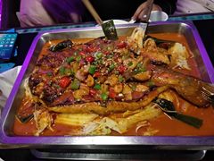 -鸣记脆皮烤鱼·海鲜烤鱼(三八广场店)